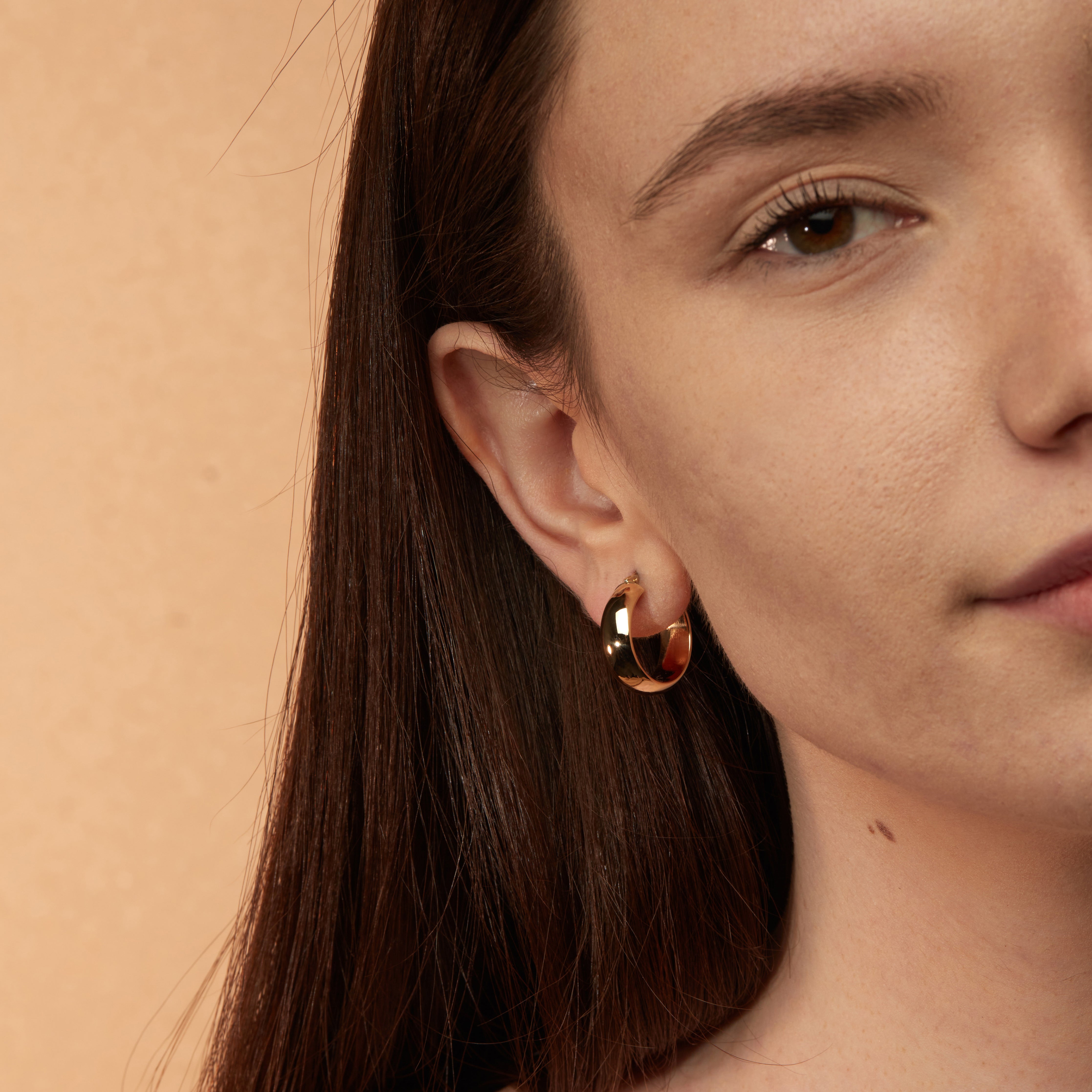 9 Glamorous Big Earring Styles: How to Choose the Perfect Pair