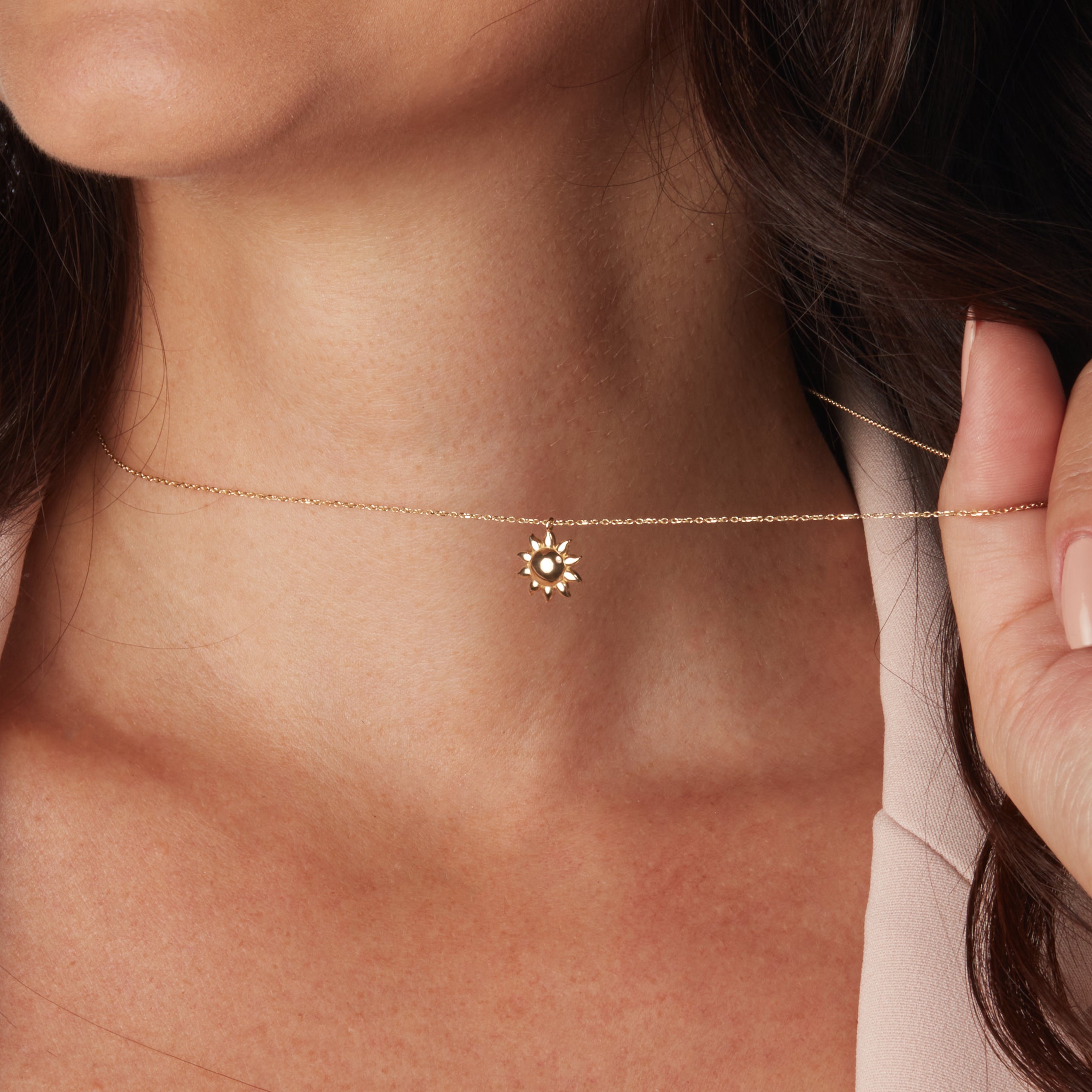 FarF ME 18K Gold Plated Sun Sun And Moon Necklace With Stackable Chain  Minimalist Style For Women And Girls No. L230824 From Ch_an_el_, $16.25 |  DHgate.Com