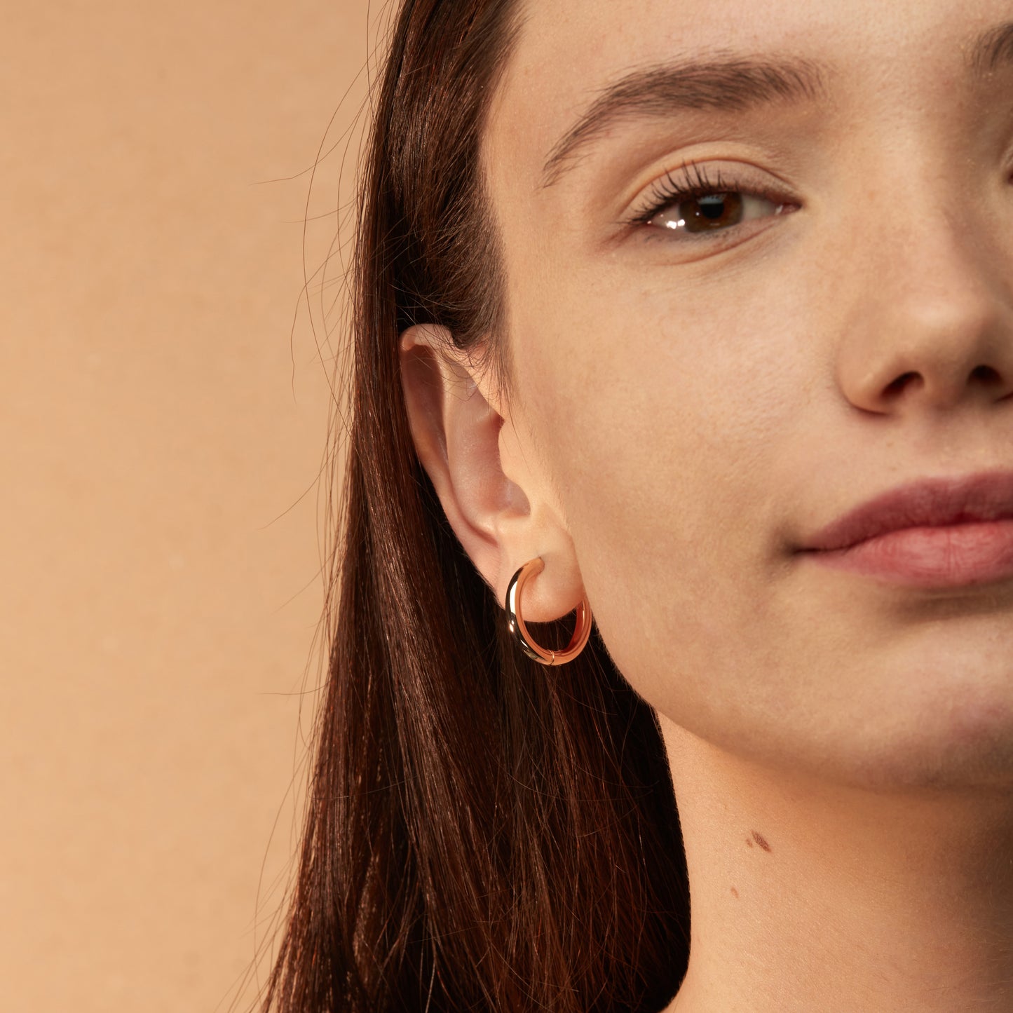 big gold earrings, rose gold hoops, classic gold hoops, polished gold hoops, real gold hoops, 14k gold hoops, solid gold hoops, solid gold earrings, gold earrings women, yellow rose white, 14k gold earrings, gold thick hoops, gold chunky hoops, 